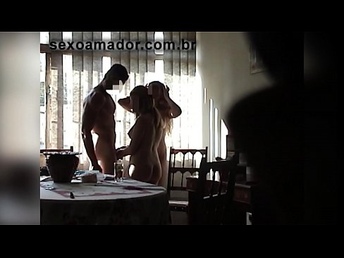 ❤️ جنسی دوست ایک دیو آدمی اور اس کے ساتھ ایک تھریسم کو مدعو کرتے ہیں۔ ❤  ہم پر  ❌
